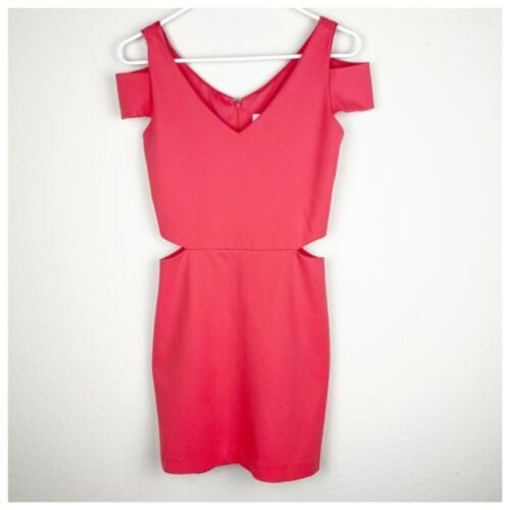 Ali & Jay Ponte Body-Con Dress Cut Out Coral Small Cocktail Dress​​​​​​​